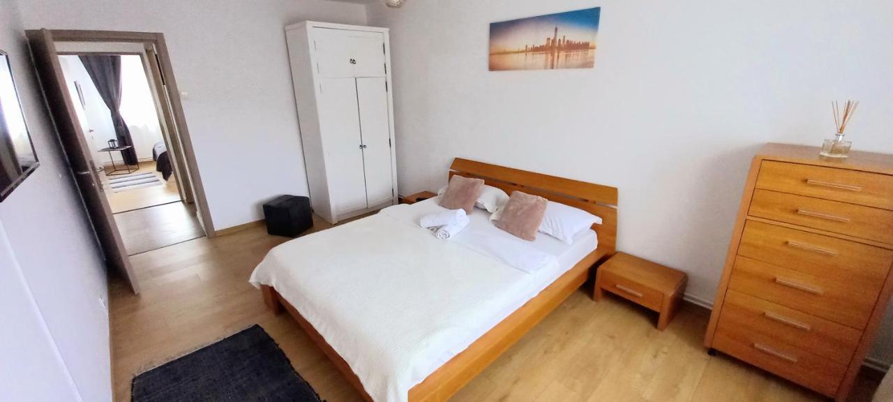 33 Coquette Apartment Baia Mare Exterior foto